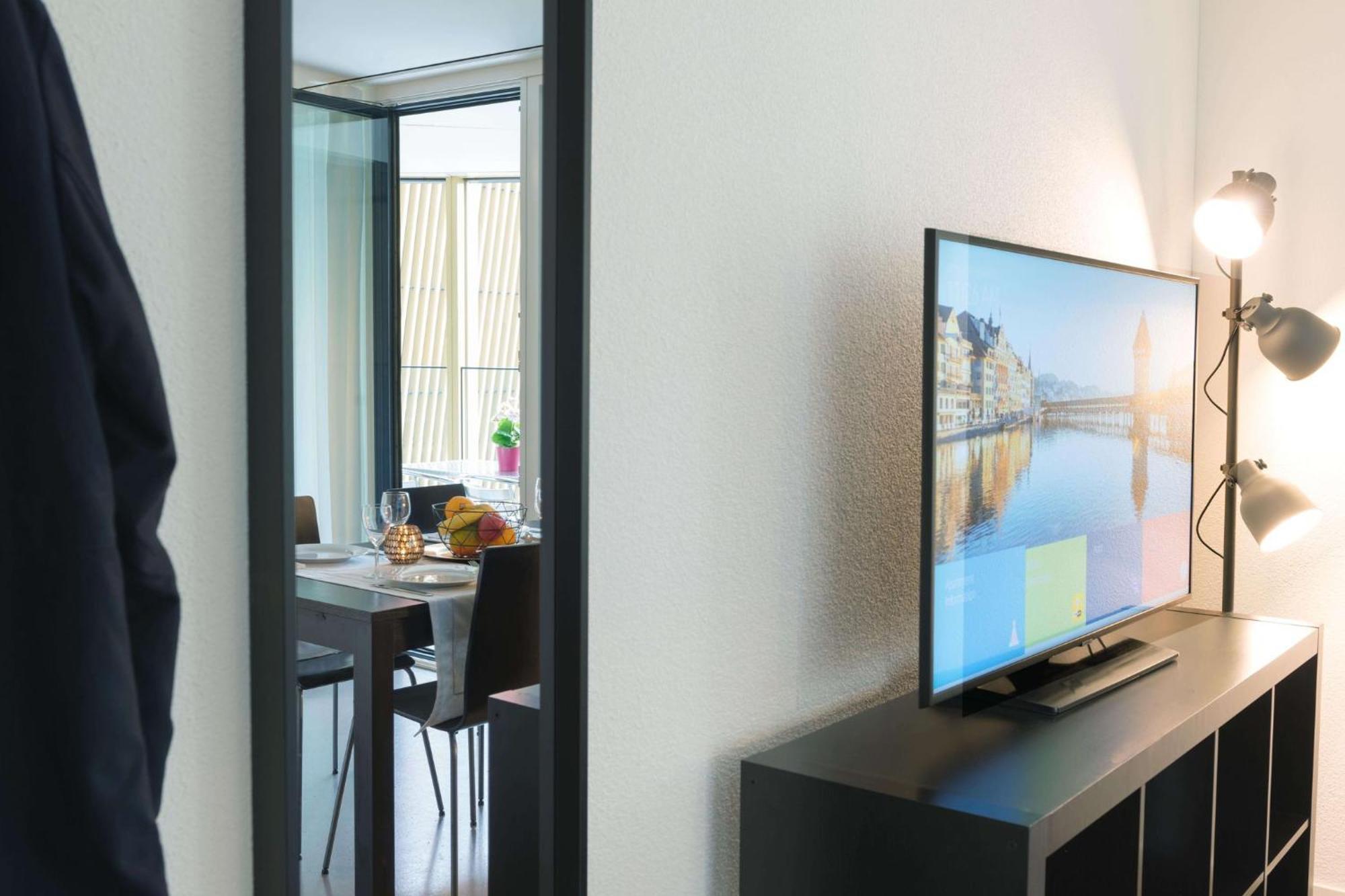 Hitrental Allmend Comfort Apartments Lucerne ภายนอก รูปภาพ