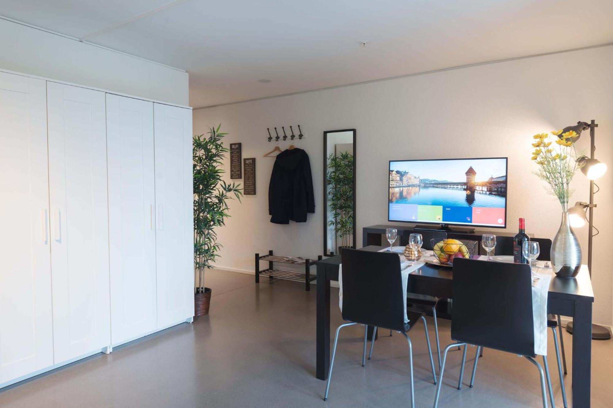 Hitrental Allmend Comfort Apartments Lucerne ภายนอก รูปภาพ
